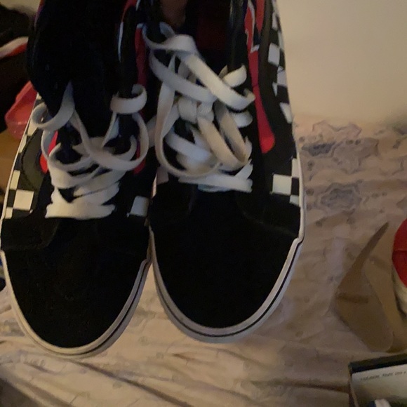 Shoes - Picture 7 of 7